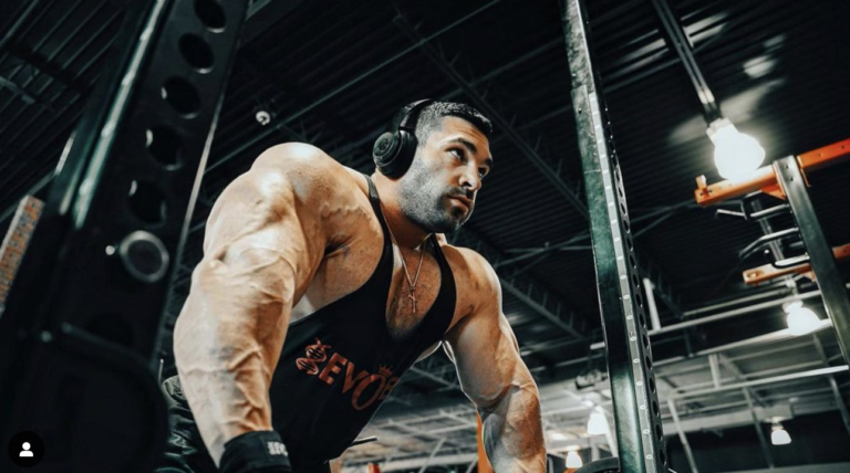 Take a look at Derek Lunsford’s ‘Full Day of Consuming’ Forward of the 2022 Mr. Olympia