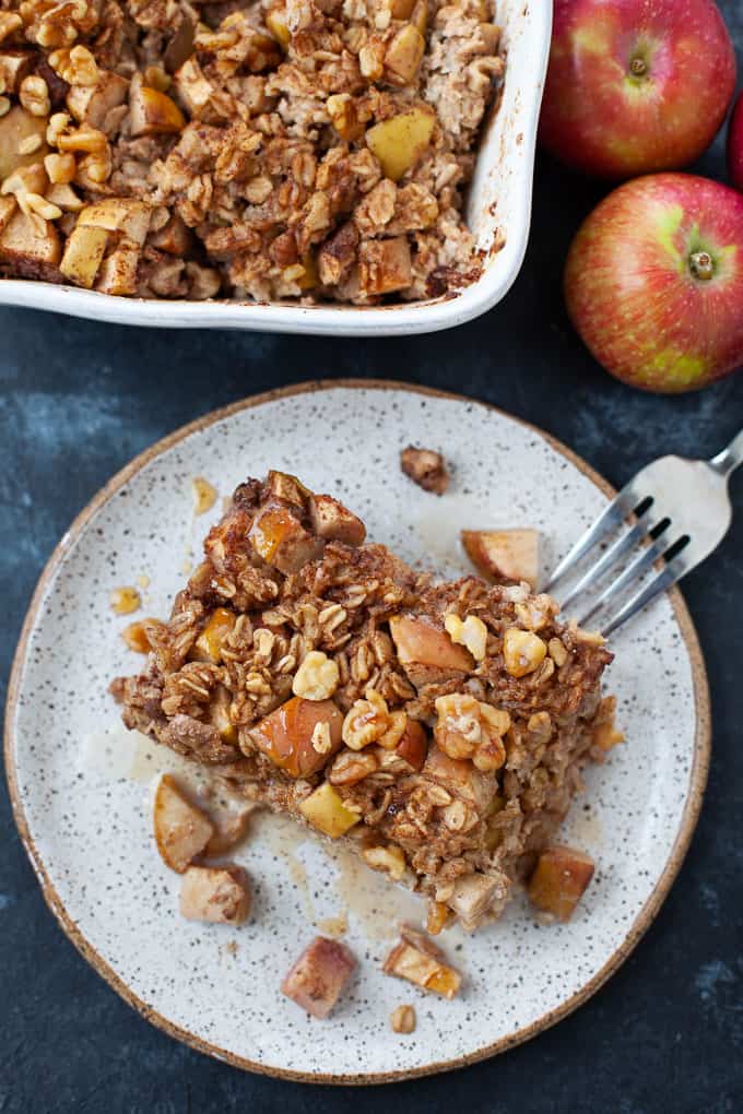 Healthy Apple Baked Oatmeal | The Foodie Dietitian