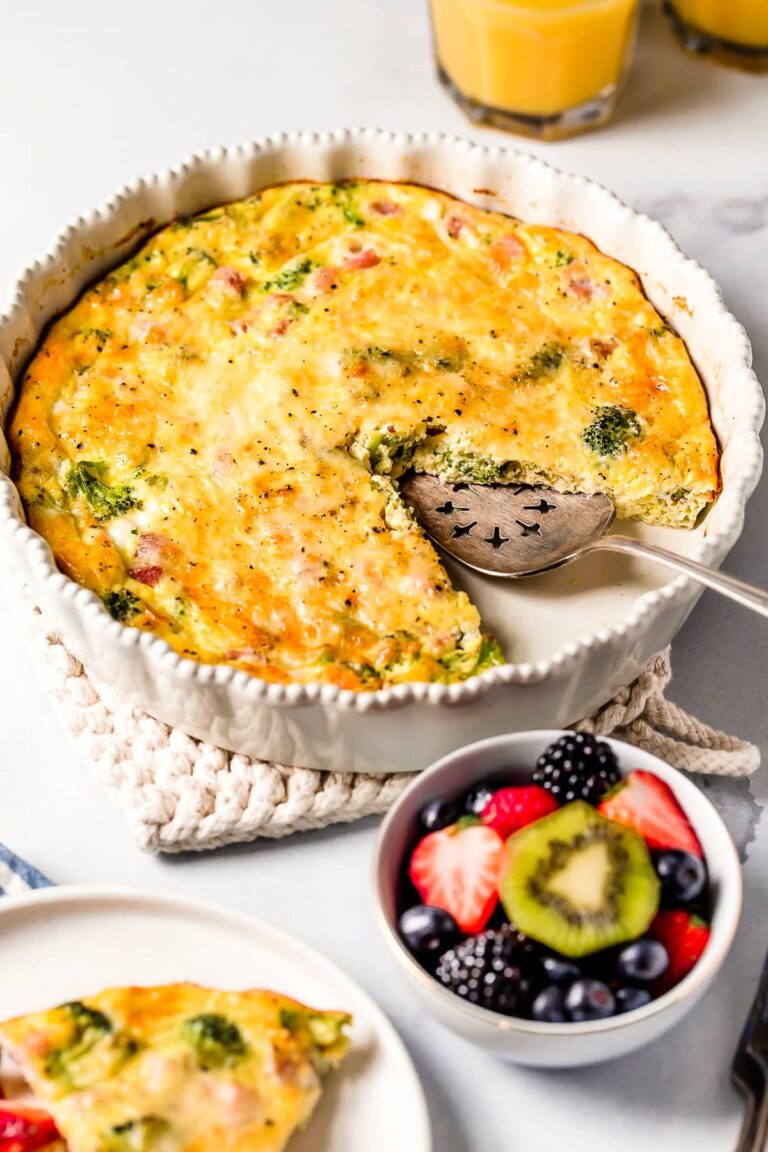 Low-Carb Crustless Ham and Cheese Quiche