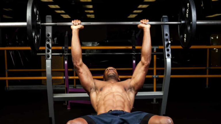 Find out how to Do the Incline Bench Press for Upper-Body Size and Strength