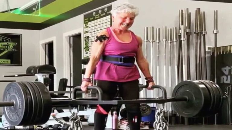 Watch 73-Yr-Old Powerlifter Mary Duffy Crush a 250-Pound Trap Bar Deadlift With 50-Pound Chains