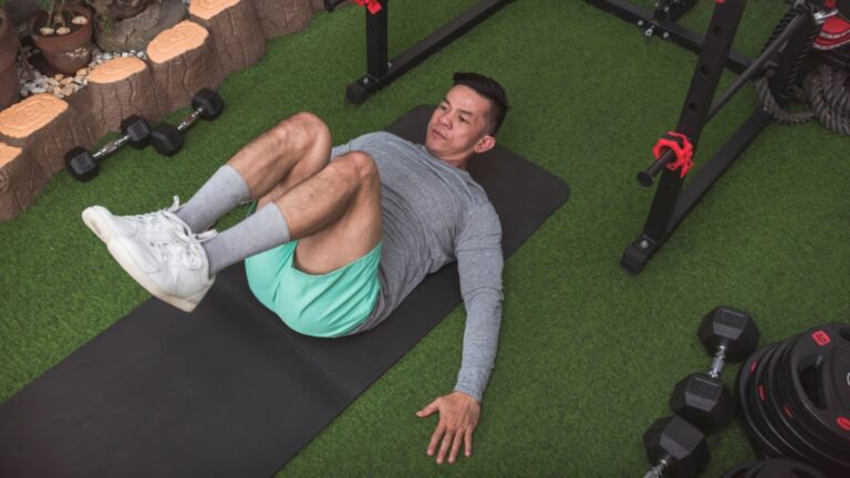 How one can Do the Reverse Crunch for Strong, Well-Developed Abs