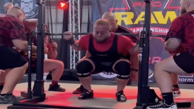 Powerlifter Joe Sullivan (100KG) Squats 848 Kilos to Break All-Time World Record at 2022 USPA Raw Pro