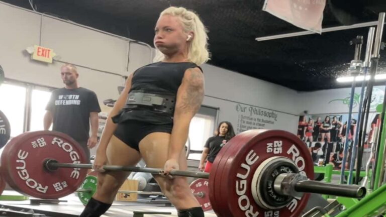 Watch Heather Connor (47KG) Deadlift 11 Kilos More Than the IPF World Record Twice