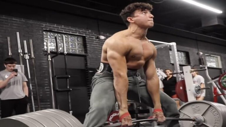 Powerlifter Nabil Lahlou Crushes a Deadlift Nearly 5 Times His Body Weight in Training