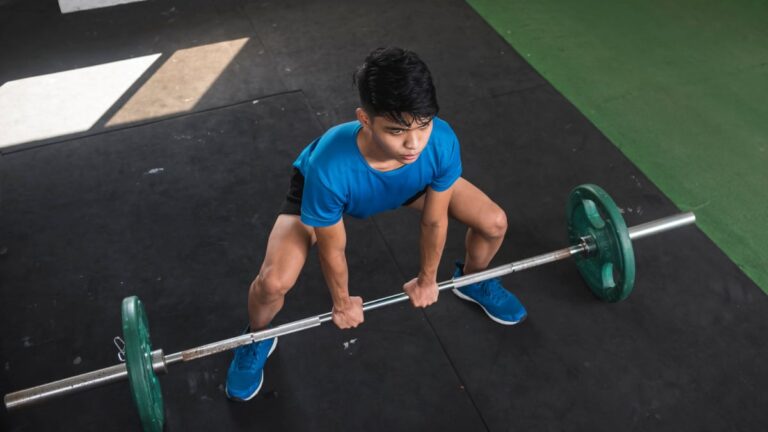 Deadlift vs. Sumo Deadlift: Know Methods to Pull