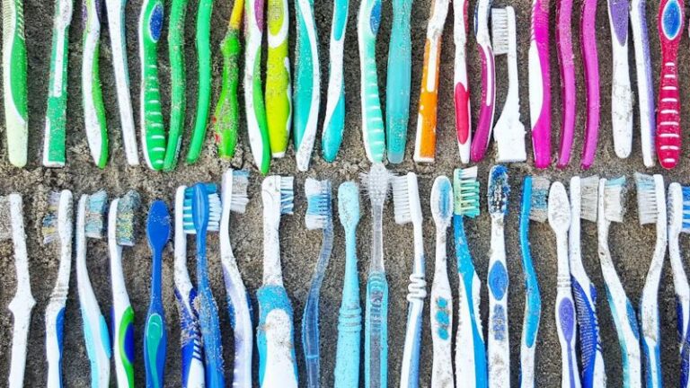 Don’t rinse after brushing and other suggestions for higher dental health