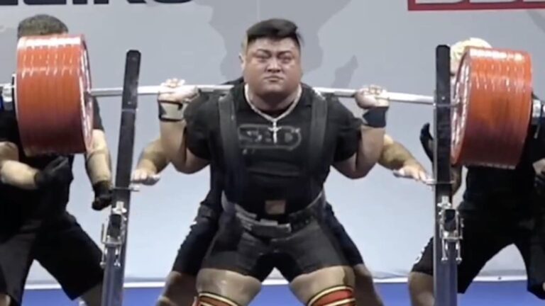 Powerlifter Sen Yang (120KG) Captures a 440.5-Kilogram (971.1-Pound) Equipped World Record Squat