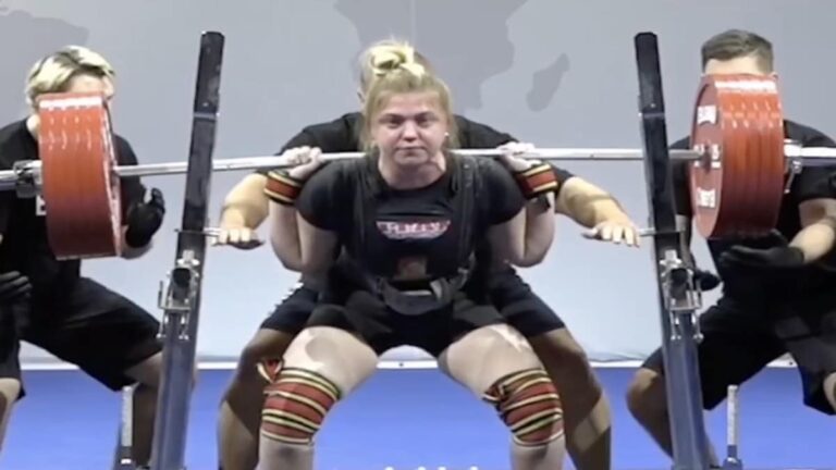 Ukrainian Powerlifter Daria Rusanenko (84KG) Squats a World Record 275.5 Kilograms (607.4 Kilos)