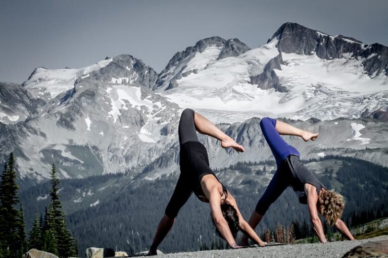 5 Yoga Poses for the Seasoned Skier – Wanderlust