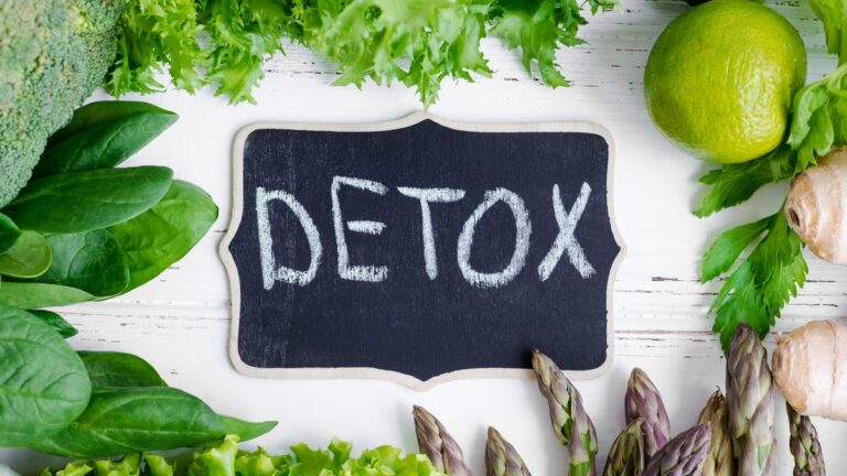 Post-Christmas Weight Loss – 7 Diet Suggestions To Detox Your Body