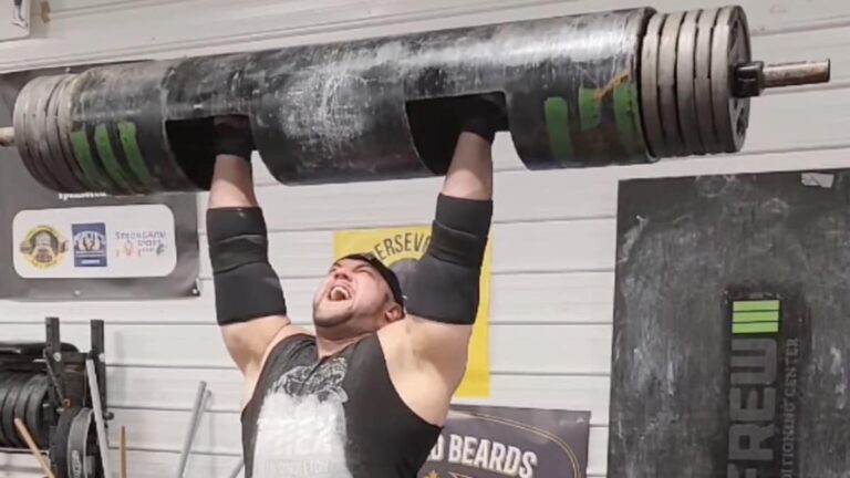 Strongman Evan Singleton Log Lifts 185 Kilograms (407 Kilos) After Biceps Injury