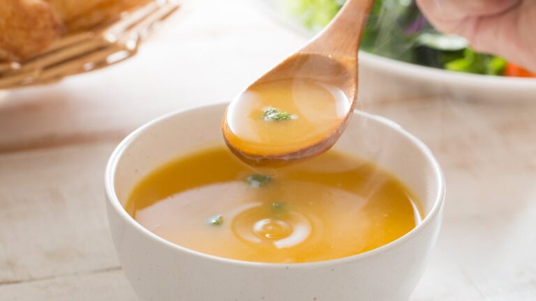 Winter Diet Suggestions: How To Make Amla-Ginger Soup To Strengthen Immunity