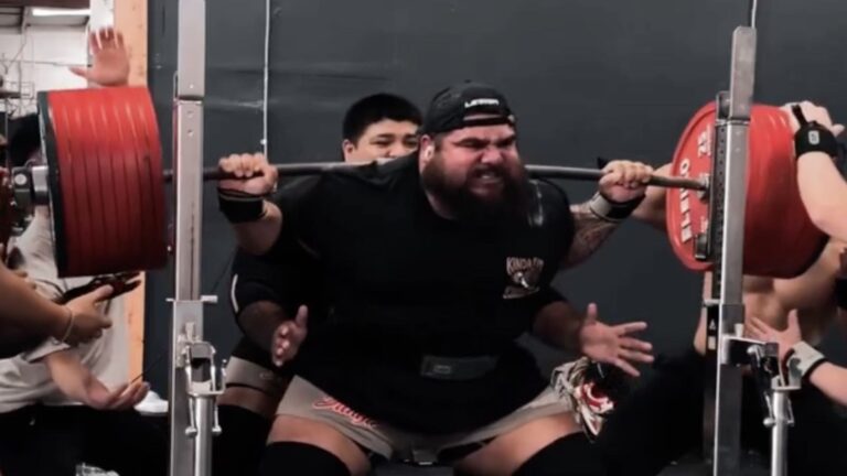 Jesus Olivares Demolishes a 465-Kilogram (1,025.1-Pound) Raw Squat PR