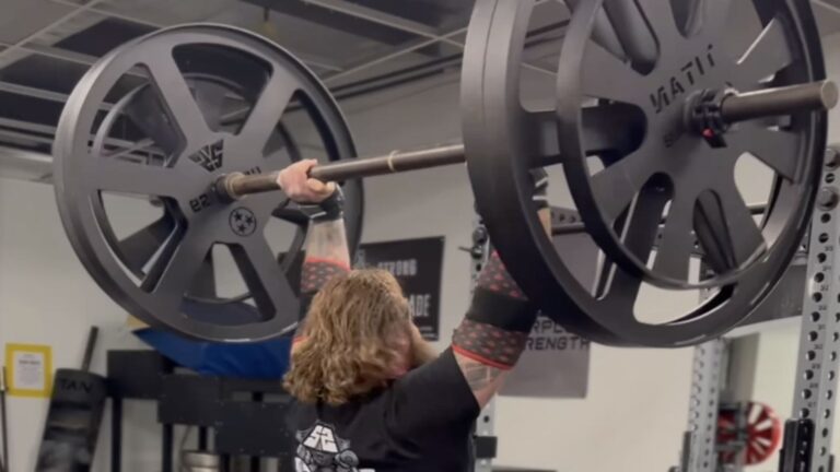 Strongman Tyler Scott Obringer Axle Presses a Massive 192.8 Kilograms (425 Kilos)