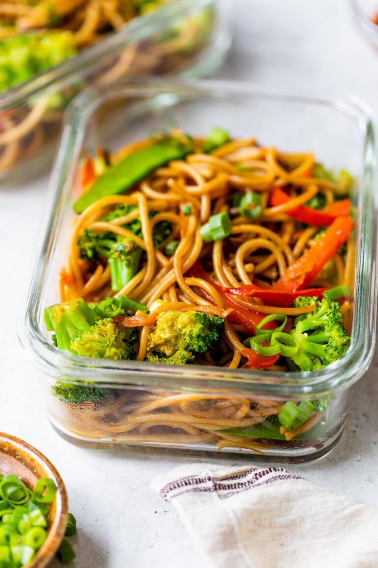 20-Minute Veggie Lo Mein Bowl