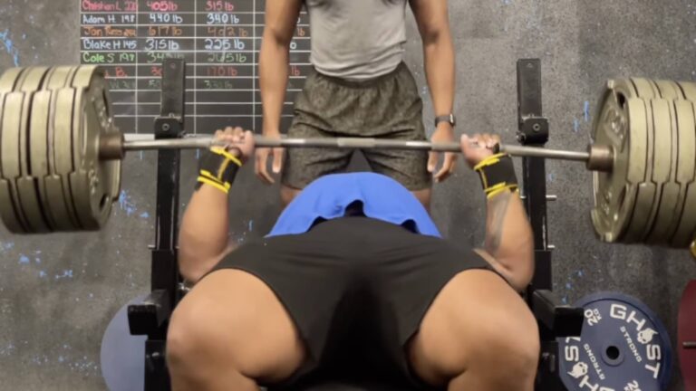 Julius Maddox Crushes a 330-Kilogram (727.5-Pound) Bench Press With a Long Pause