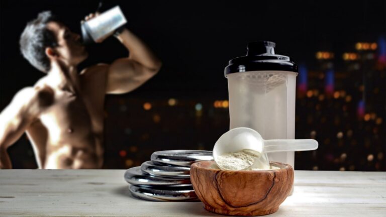 7 Creatine Advantages Supported by a Mountain of Research