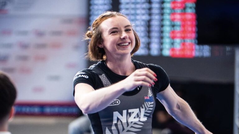 Evie Corrigan (52KG) Wins First IPF World Title in Second Open Appearance