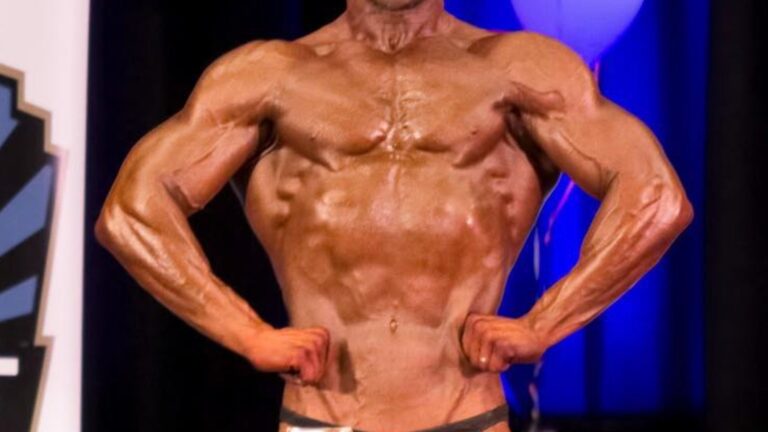 8 Bodybuilding Poses Explained by a Natural Pro Bodybuilder