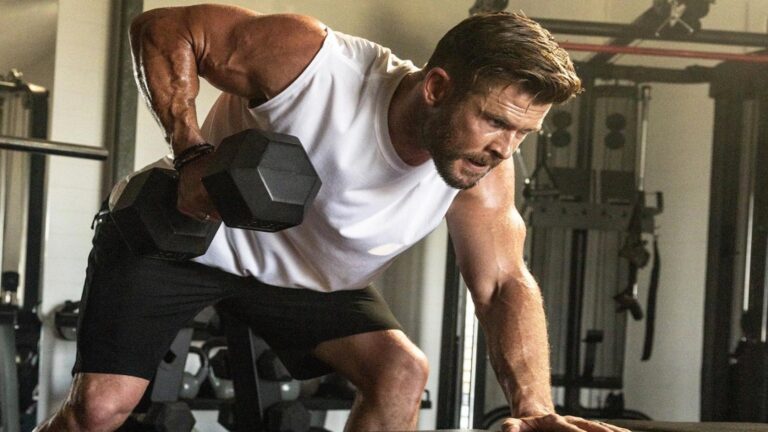 Chris Hemsworth Diagrams a Killer Upper Body Workout Fit For an Motion Star