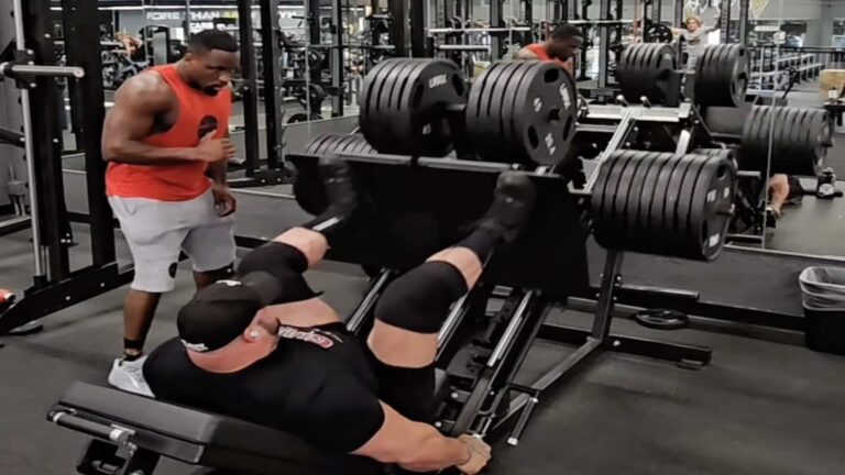 Evan Singleton Leg Presses 612 Kilograms (1,350 Kilos) for 12 Reps in Shaw Classic Training