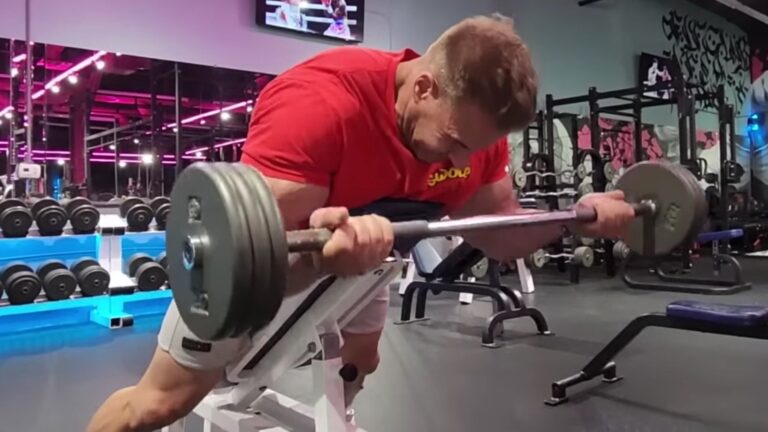 Jay Cutler Breaks Down His Workout to Construct 20-Inch Arms