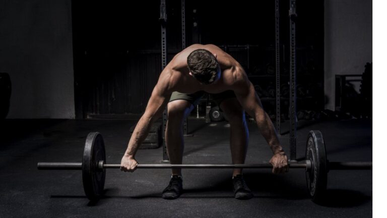 Methods to Do the Barbell High Row for a Powerful, Muscular Upper Back