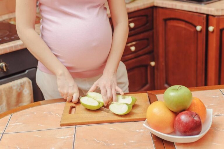 Insufficient Fiber Intake During Pregnancy Affects Baby’s Brain Development: Study