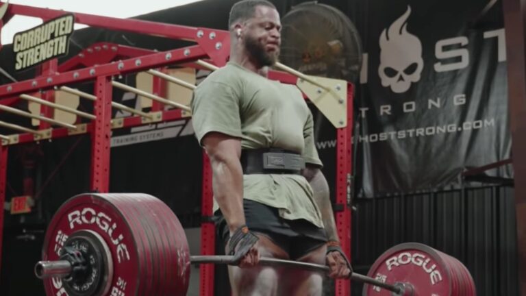 Jamal Browner Hits 435-Kilogram (959-Pound) Conventional Deadlift for two Reps in Training