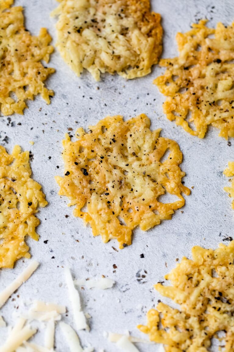 Cacio e Pepe Cheese Crisps