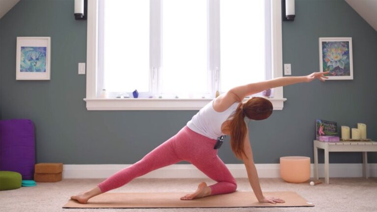 10-Minute Morning Yoga to Wake Up by Yoga With Kassandra